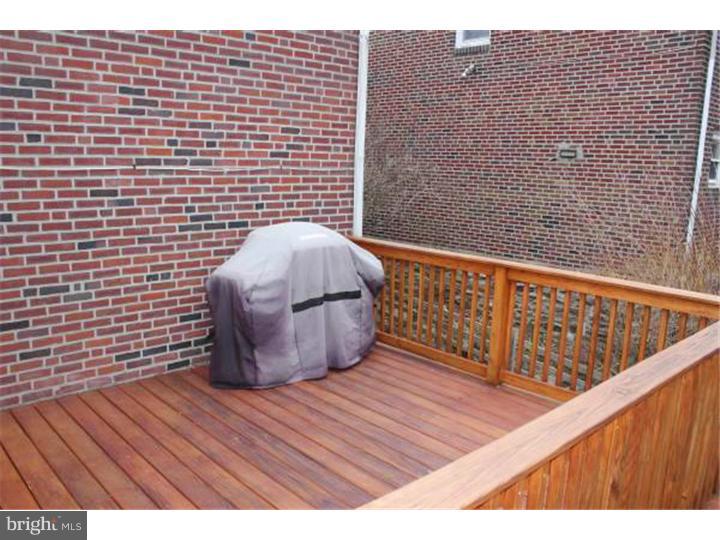 1613 Hampton Road Havertown, PA 19083 - Photo 17 of 20 Deck