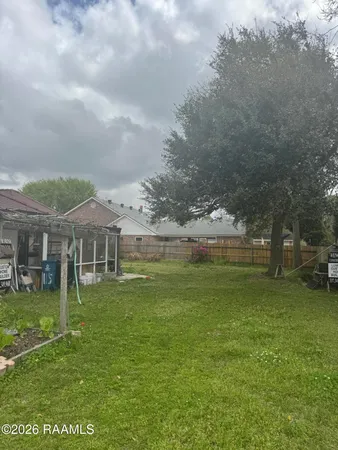 $2,000 | 115 Hermitage Avenue, Lafayette, LA 70503