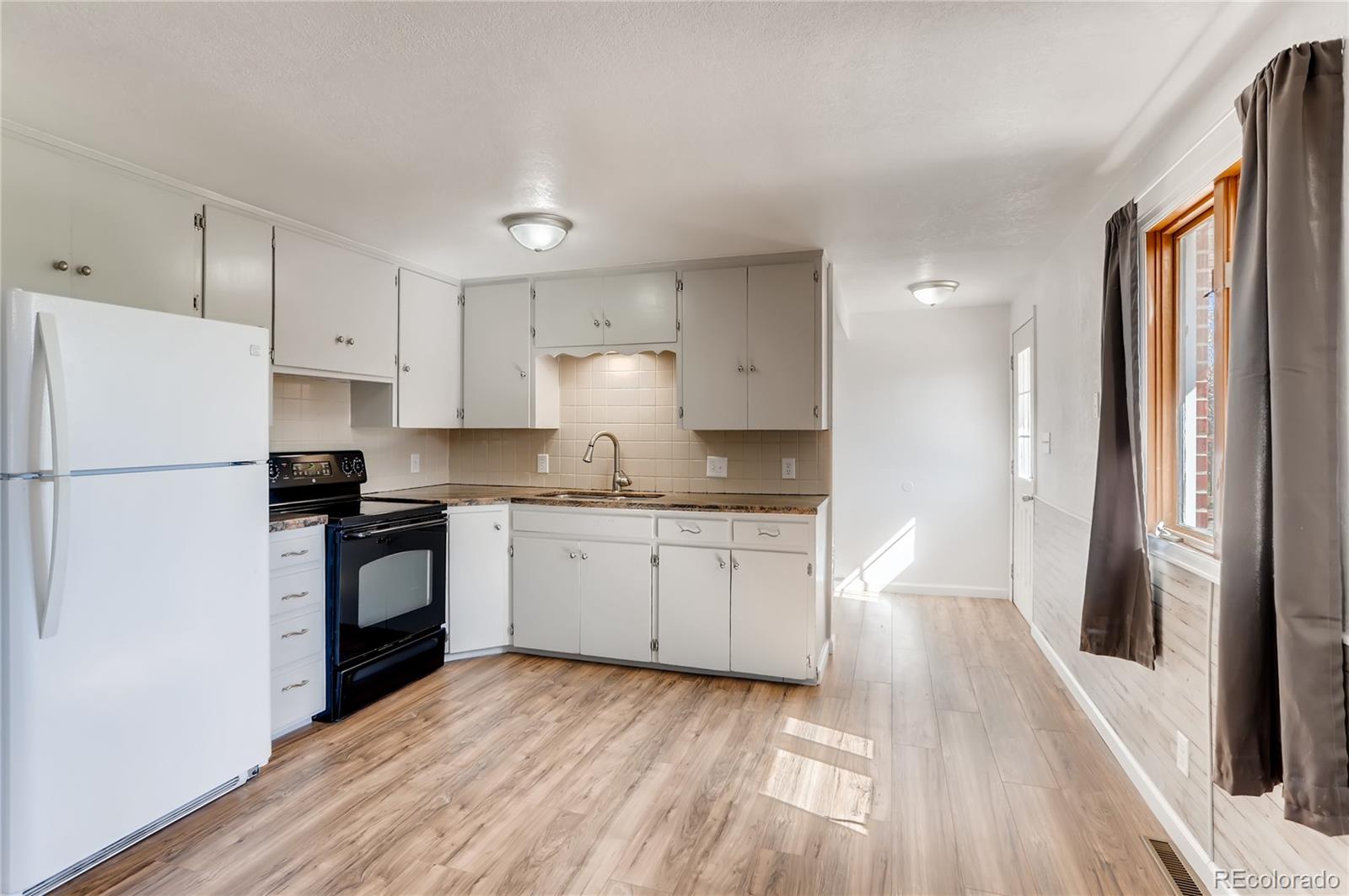13820 Elmore Road Longmont, CO 80504 - Photo 7 of 28 Gallery Image 7