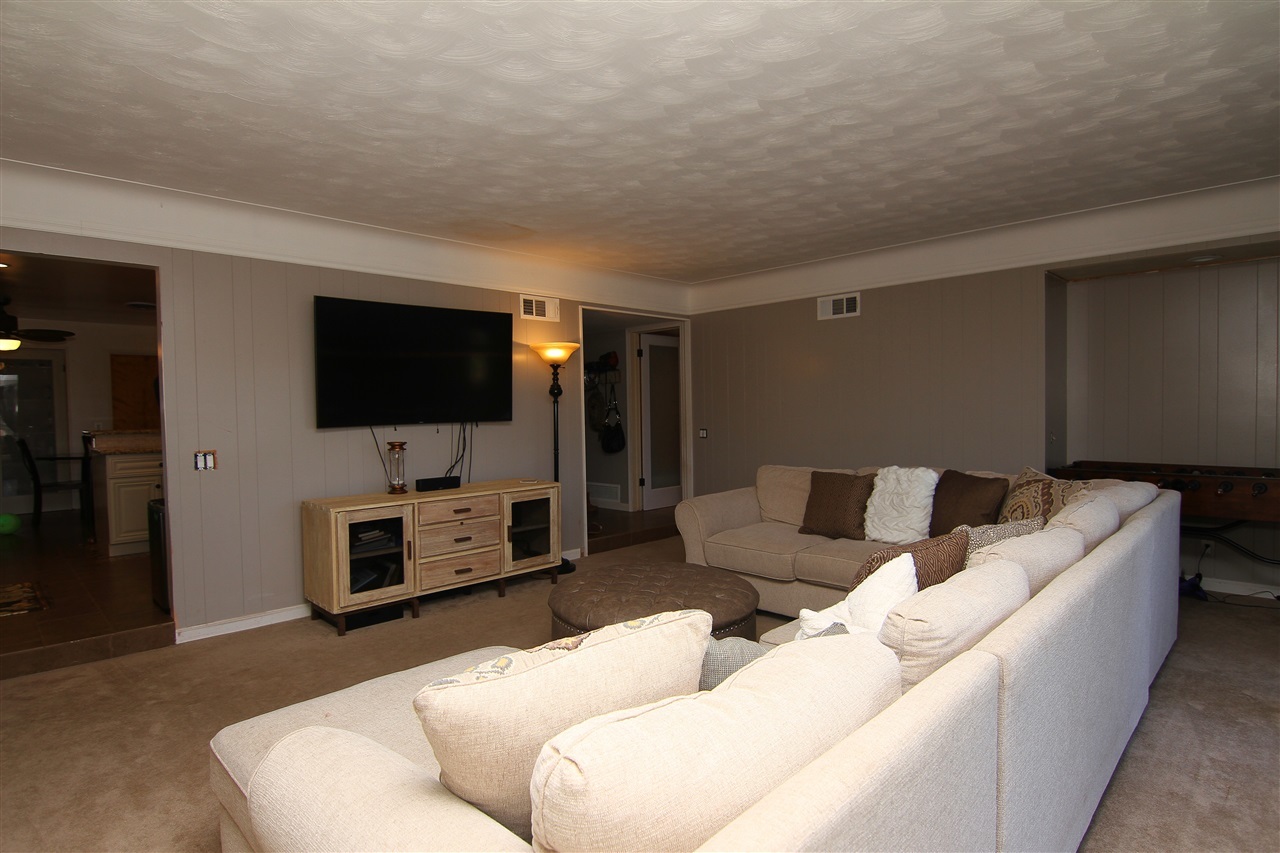 11933 Old Castle Road Valley Center, CA 92082 - Photo 7 of 14