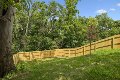 $1,250,000 | 2434 B Chapman Drive, Nashville, TN 37206