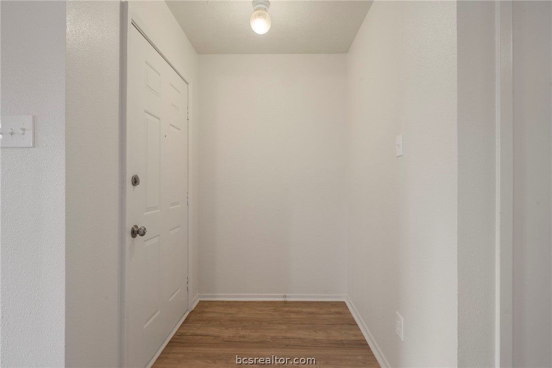 4752 Brompton Lane Bryan, TX 77802 - Photo 2 of 17