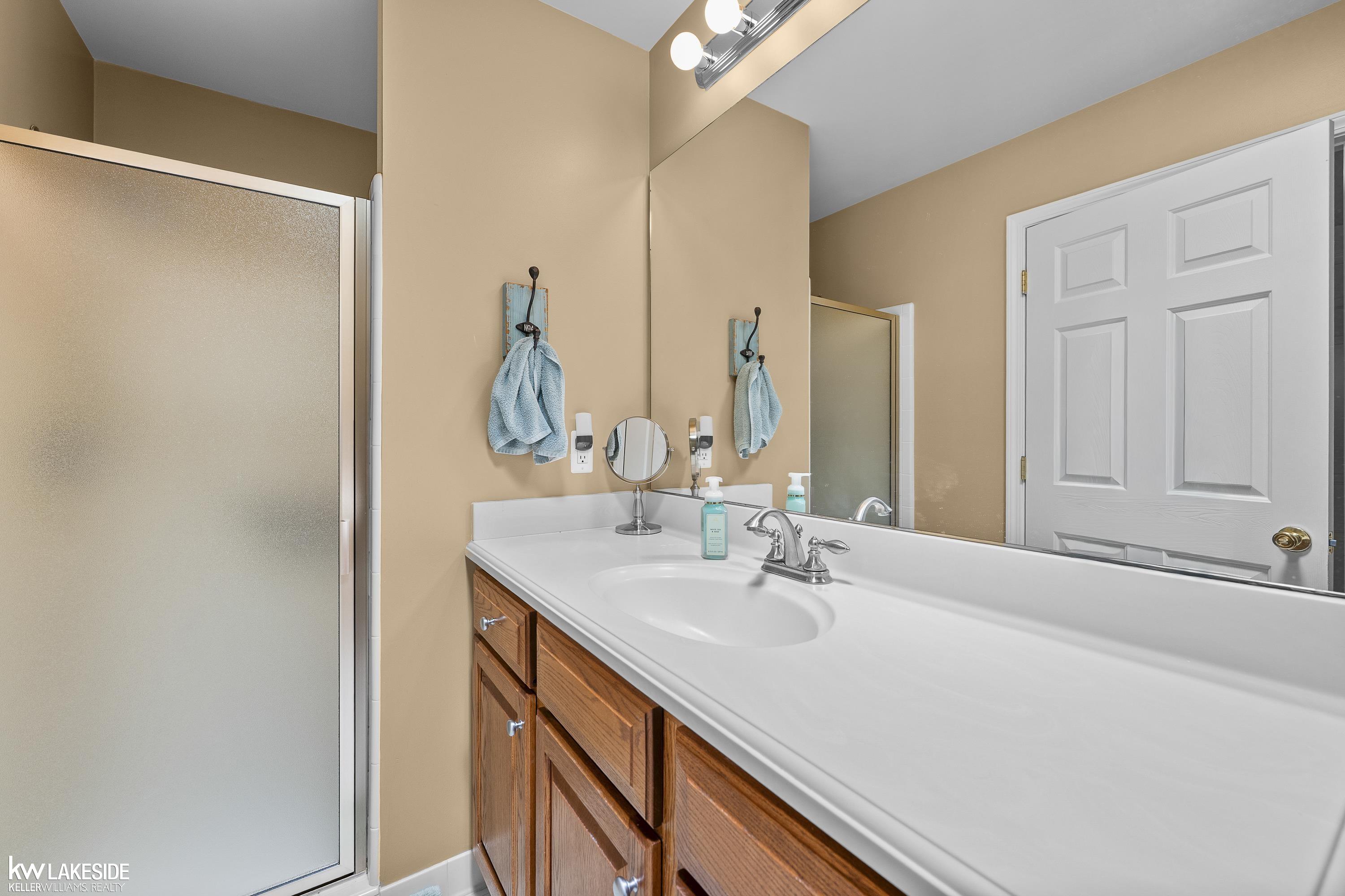40134 Riverbend Drive Sterling Heights, MI 48310 - Photo 32 of 42