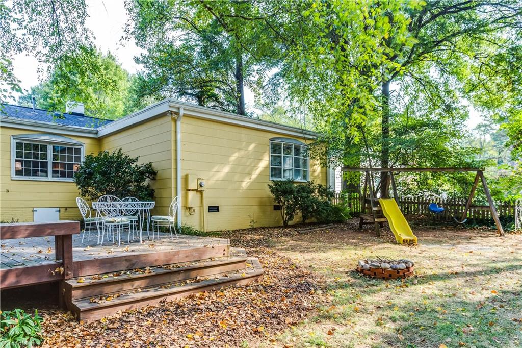 1503 Independence Road Greensboro, NC 27408 - Photo 23 of 25 Large Backyard