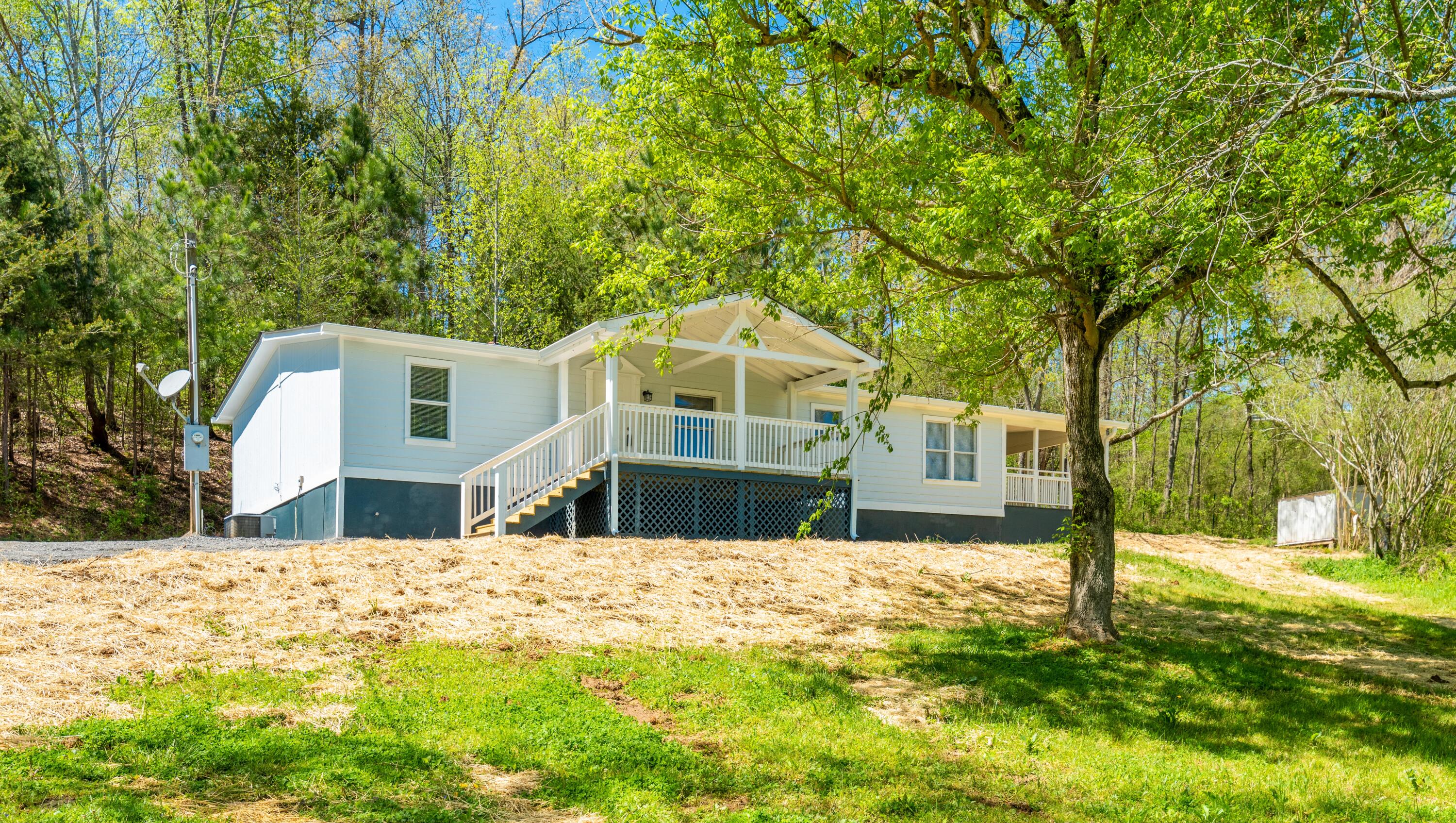 624 Bandy Road Ringgold, GA 30736 - Photo 1 of 38 DSC_8462