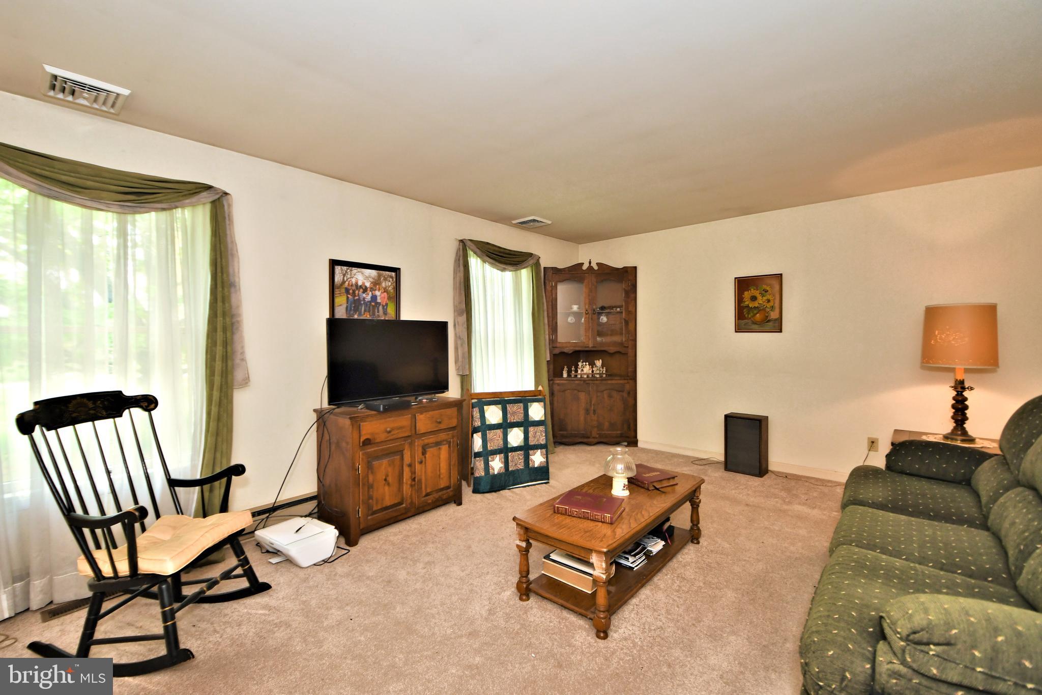 684 Store Road Harleysville, PA 19438 - Photo 8 of 57