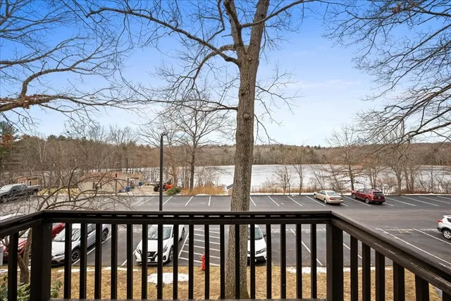 $229,900 | 28 Thayer Pond Drive, Unit 14, Oxford, MA 01537