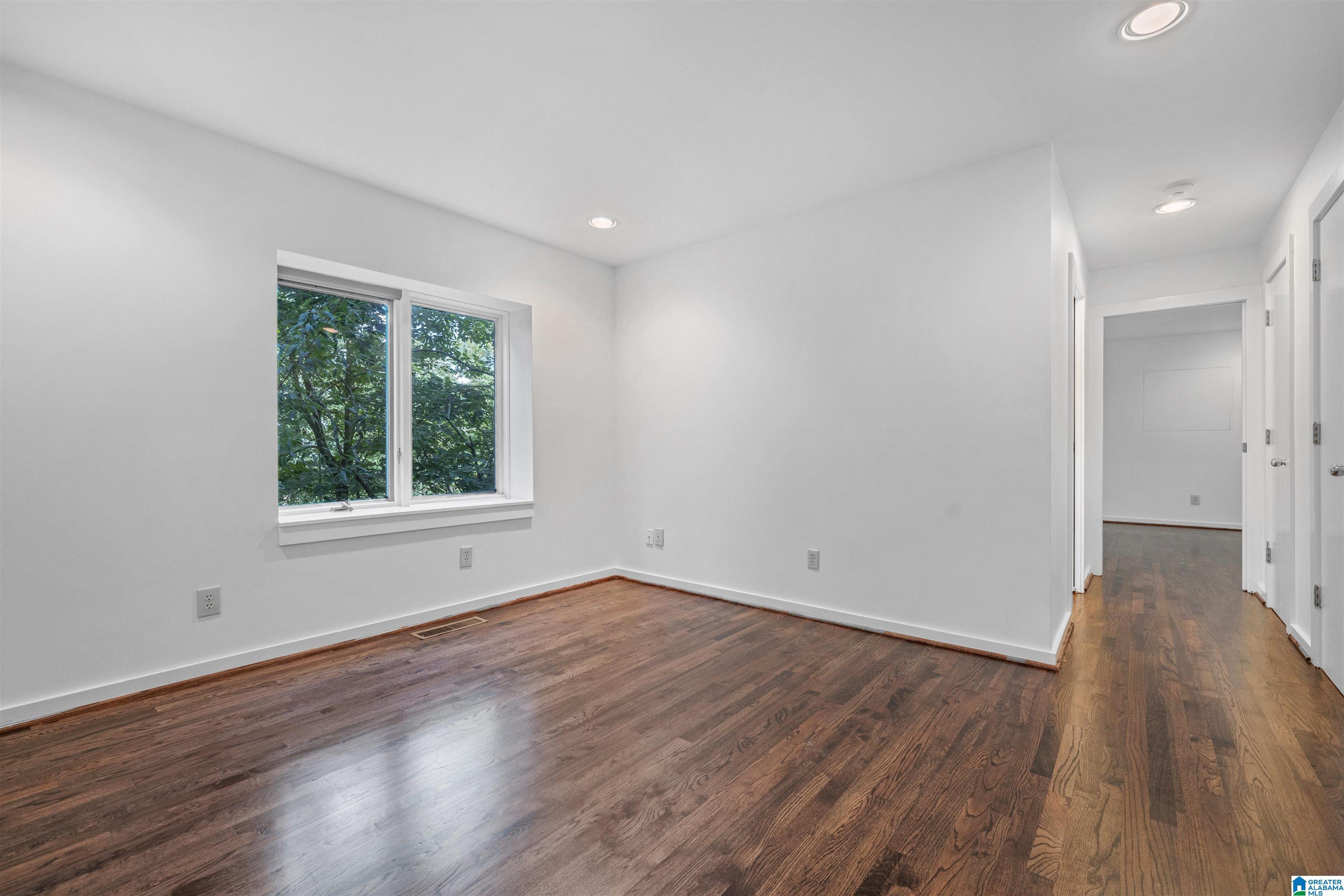 4370 Cliff Road Birmingham, AL 35222 - Photo 34 of 40