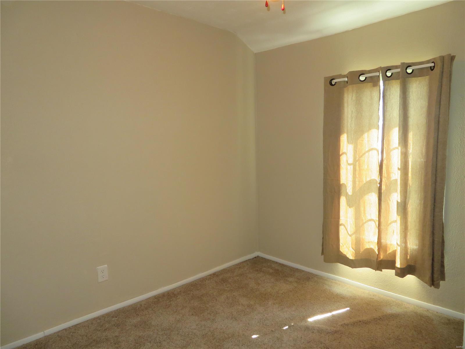 205 West Main Street Fieldon, IL 62031 - Photo 22 of 34