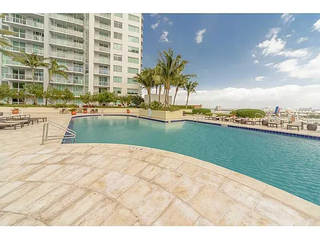 $599,000 | 253 Northeast 2nd Street, Unit 2710, Miami, FL 33132