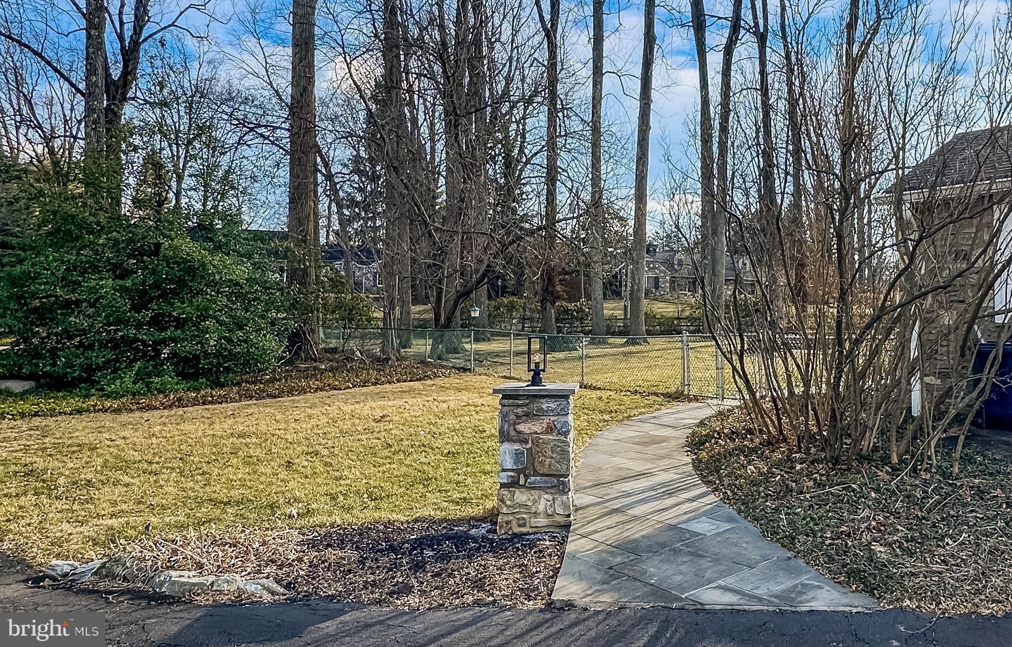 2051 Paper Mill Road Huntingdon Valley, PA 19006 - Photo 5 of 59