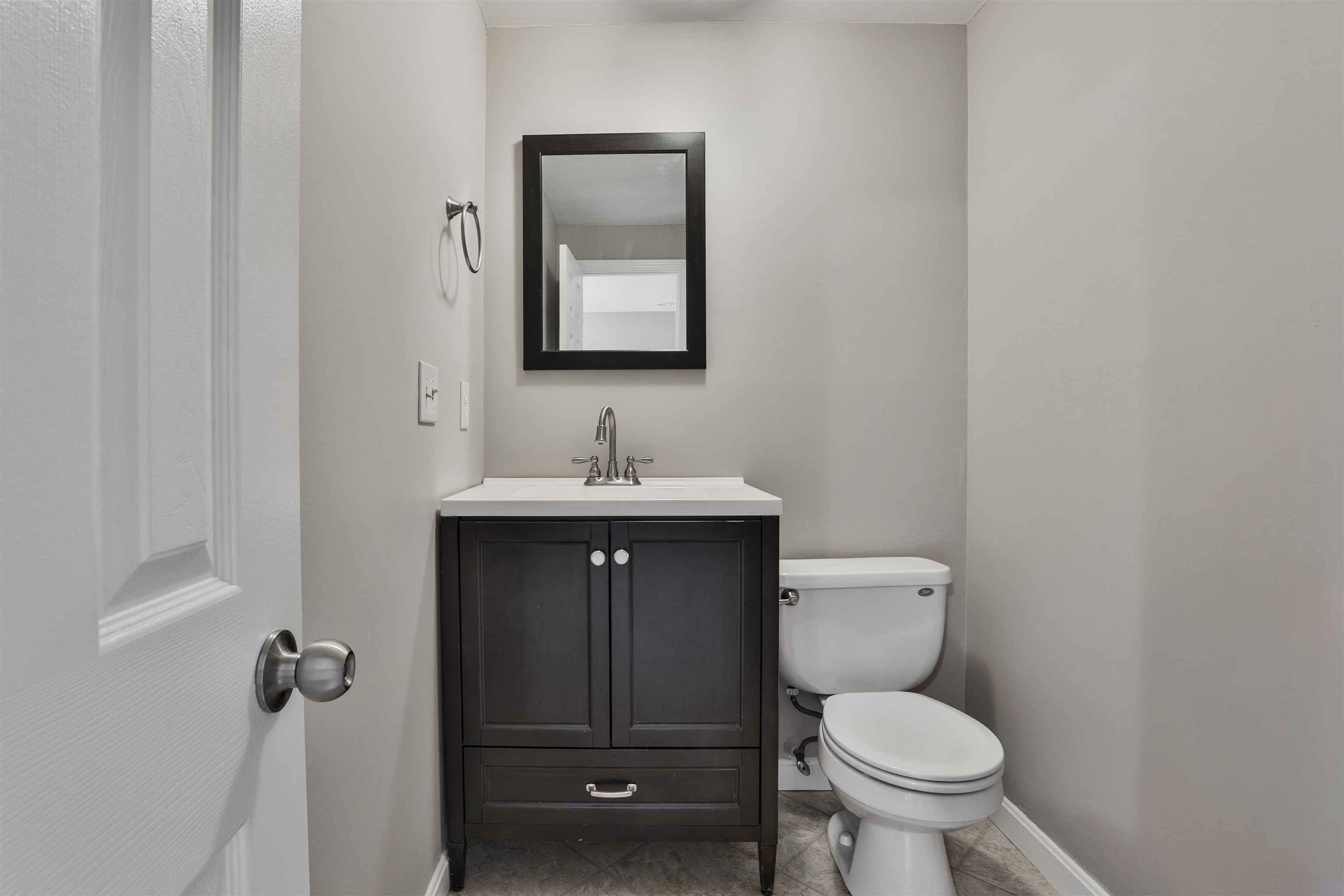 37 Cannongate III Road Nashua, NH 03063 - Photo 12 of 25