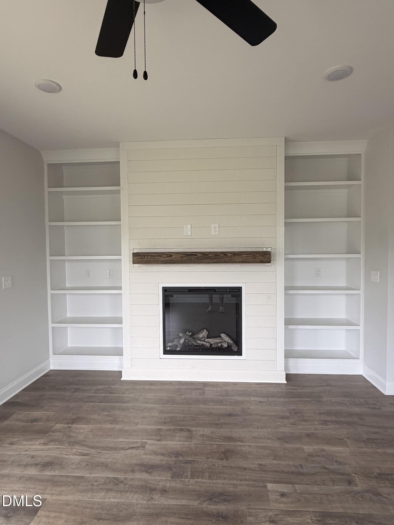 53 Sundrops Trail Dunn, NC 28334 - Photo 3 of 20 Move In Ready!
