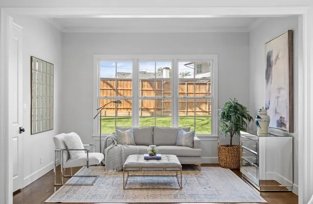 $2,825,000 | 7137 Meadow Lake Avenue, Dallas, TX 75214