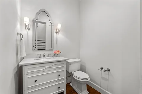 $2,825,000 | 7137 Meadow Lake Avenue, Dallas, TX 75214