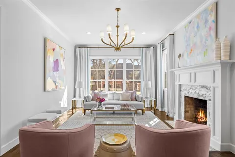 $2,825,000 | 7137 Meadow Lake Avenue, Dallas, TX 75214