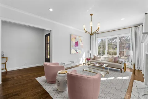 $2,825,000 | 7137 Meadow Lake Avenue, Dallas, TX 75214