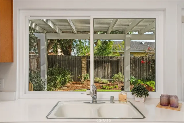 $1,300,000 | 17942 Caledonia Circle, Huntington Beach, CA 92647