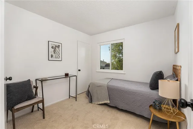 $1,300,000 | 17942 Caledonia Circle, Huntington Beach, CA 92647