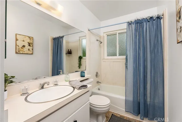 $1,300,000 | 17942 Caledonia Circle, Huntington Beach, CA 92647