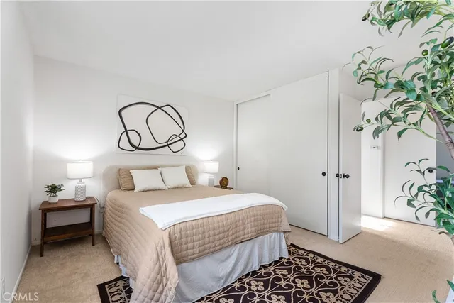 $1,300,000 | 17942 Caledonia Circle, Huntington Beach, CA 92647