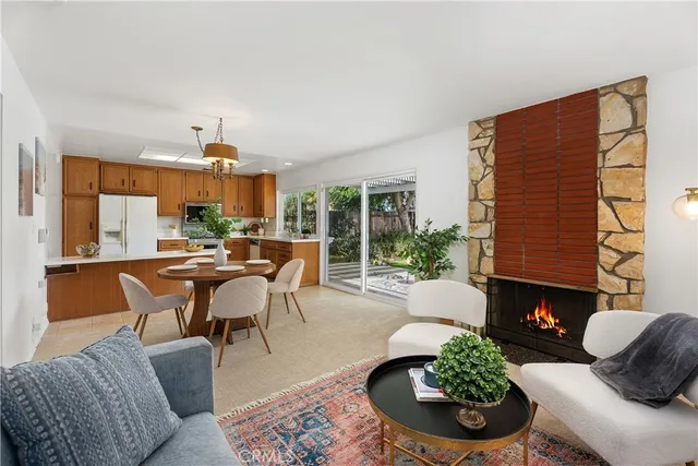 $1,300,000 | 17942 Caledonia Circle, Huntington Beach, CA 92647