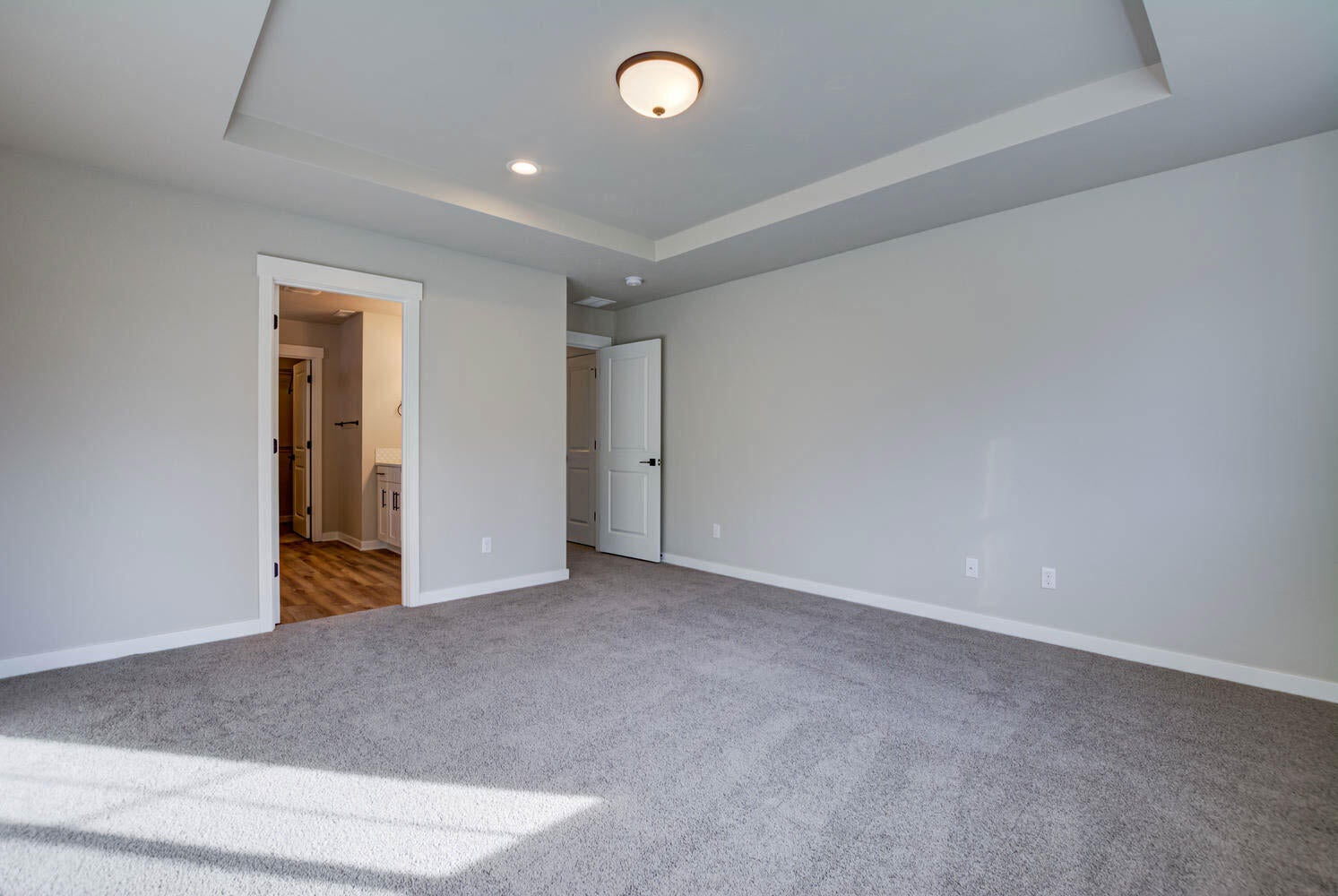 4652 Southwest 36th Street Redmond, OR 97756 - Photo 24 of 36 Primary suite. Example photo only. Some upgrades may be present. Specs and finishes vary.