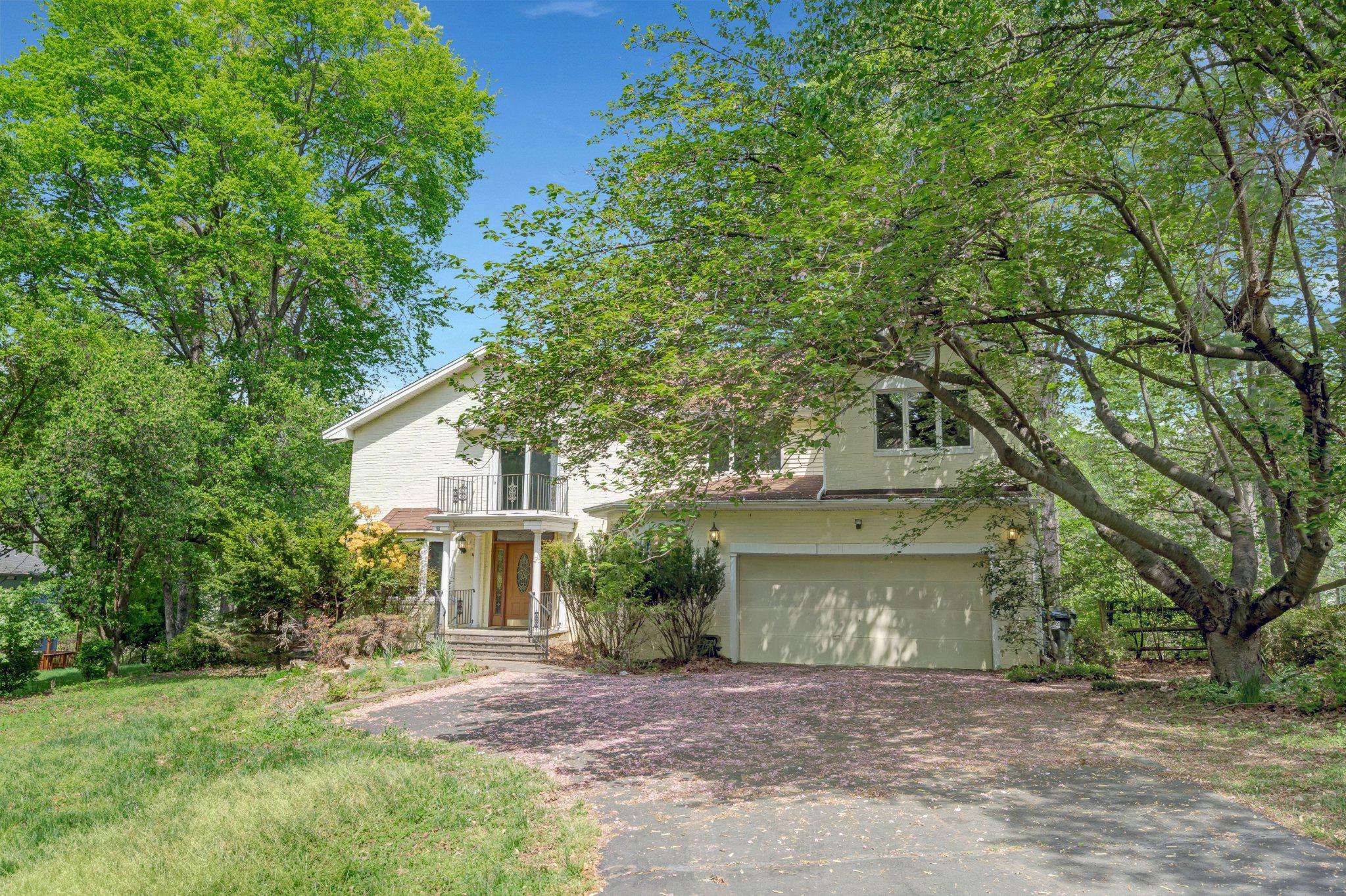 10910 Miller Road Oakton, VA 22124 - Photo 3 of 58 Charming home embraced by nature.