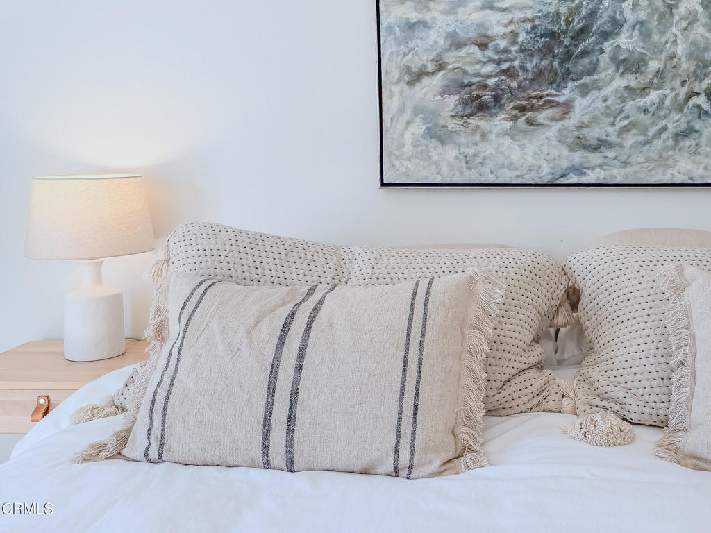 4954 Dolphin Way Oxnard, CA 93035 - Photo 25 of 40 a close view of a couch in a bedroom