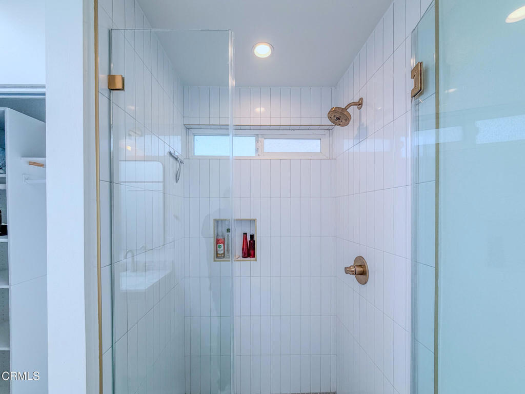 4954 Dolphin Way Oxnard, CA 93035 - Photo 31 of 40 a bathroom with a shower