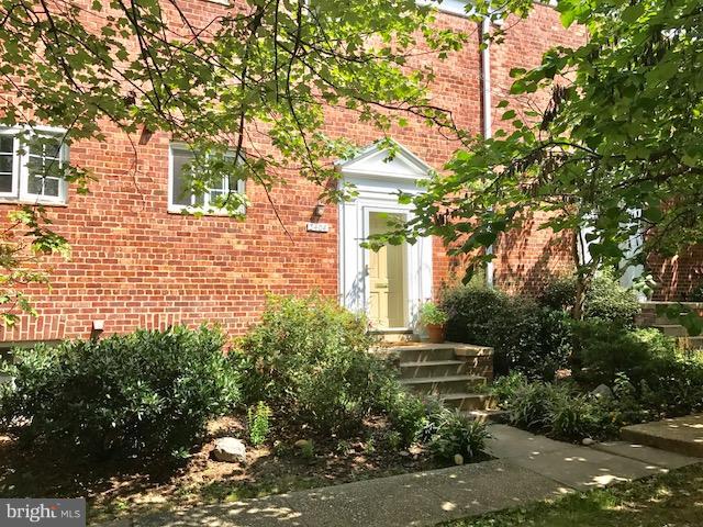 3404 Gunston Road Alexandria, VA 22302 - Photo 21 of 30 Exterior (Front)