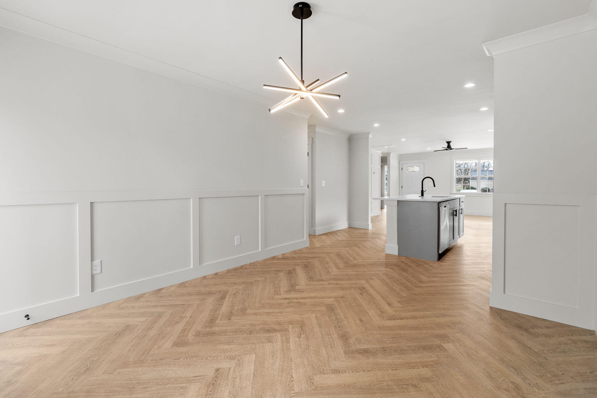 119 North Moore Road Chattanooga, TN 37411 - Photo 16 of 37 Specialty trim & modern lighting