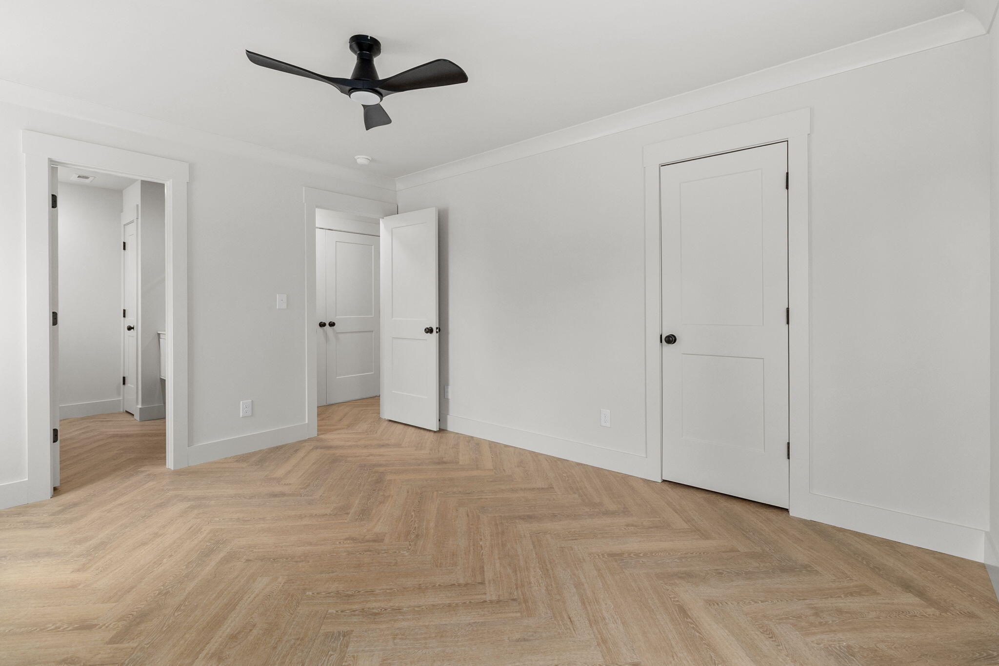 119 North Moore Road Chattanooga, TN 37411 - Photo 17 of 37 primary suite