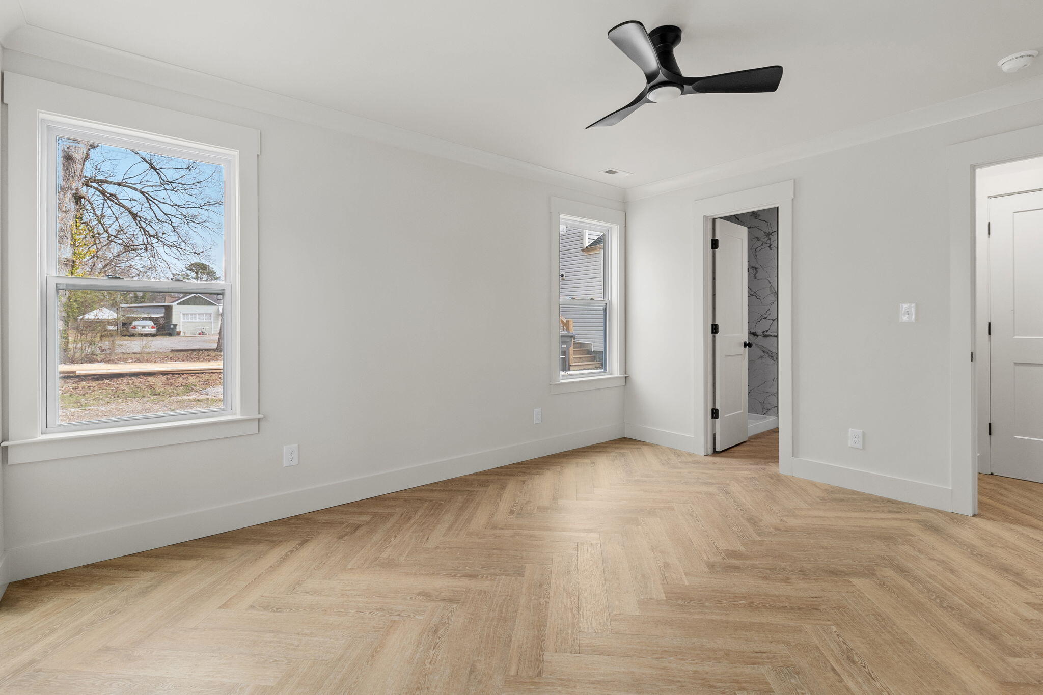 119 North Moore Road Chattanooga, TN 37411 - Photo 18 of 37 primary suite