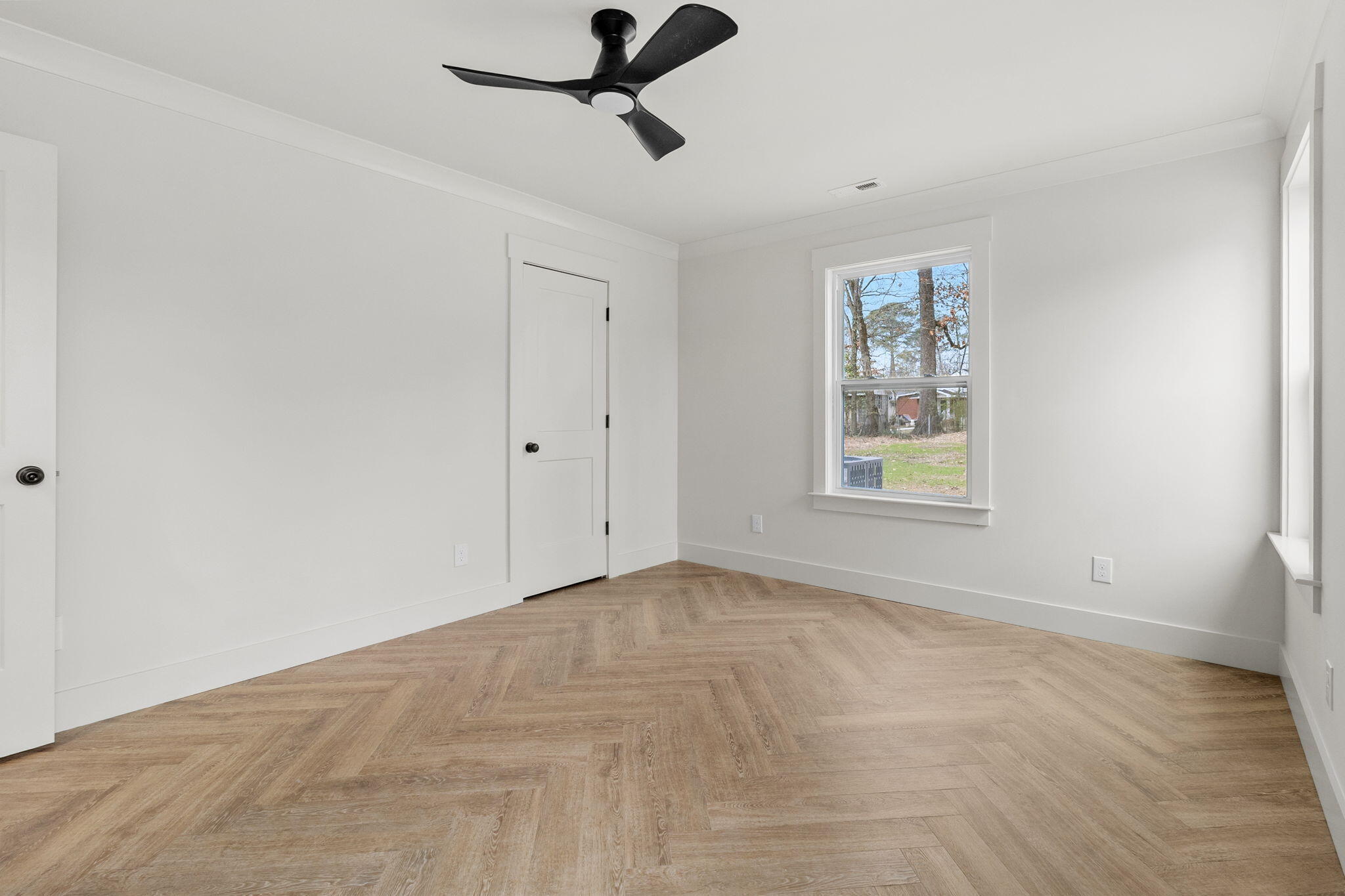 119 North Moore Road Chattanooga, TN 37411 - Photo 20 of 37 primary suite