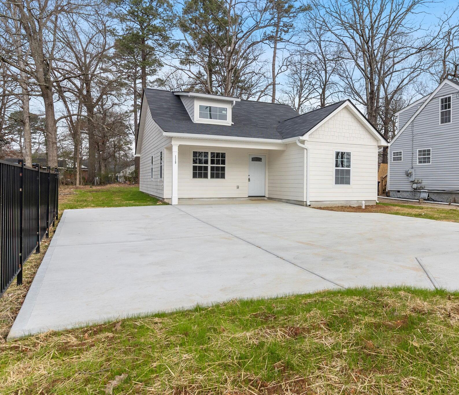 119 North Moore Road Chattanooga, TN 37411 - Photo 2 of 37 119 N Moore Rd.