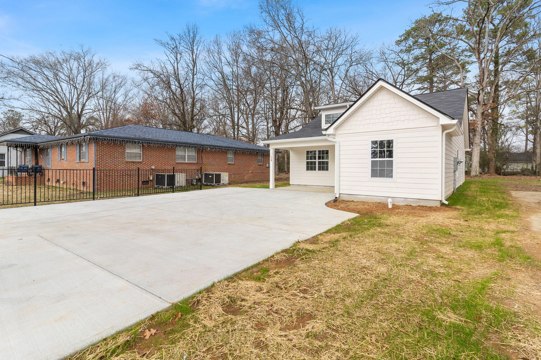 119 North Moore Road Chattanooga, TN 37411 - Photo 3 of 37 space for traffic flow & turnaround