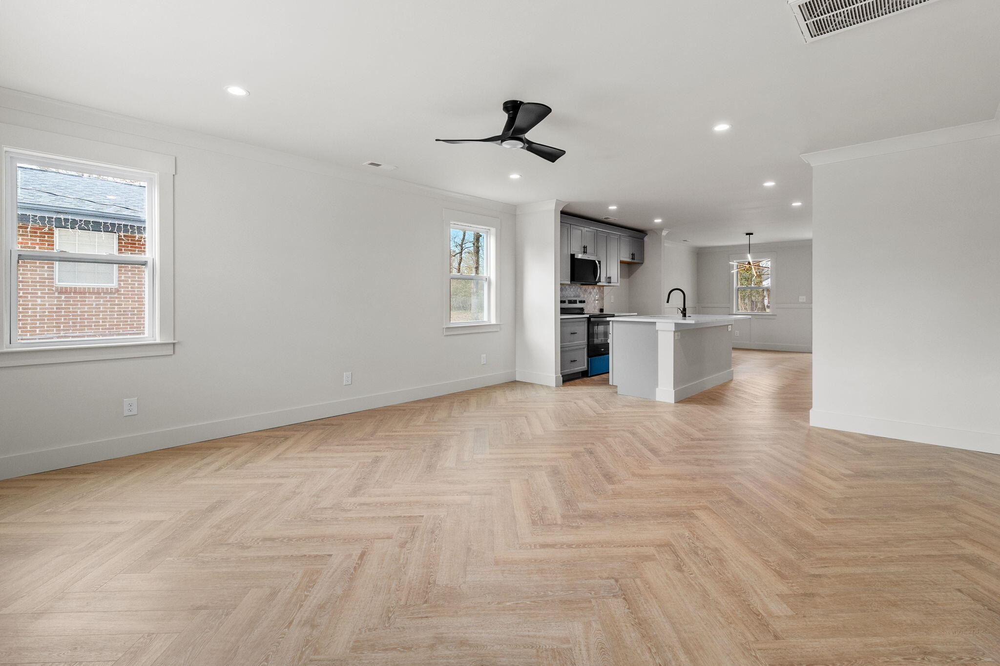 119 North Moore Road Chattanooga, TN 37411 - Photo 5 of 37 living room opens to kitchen and dining