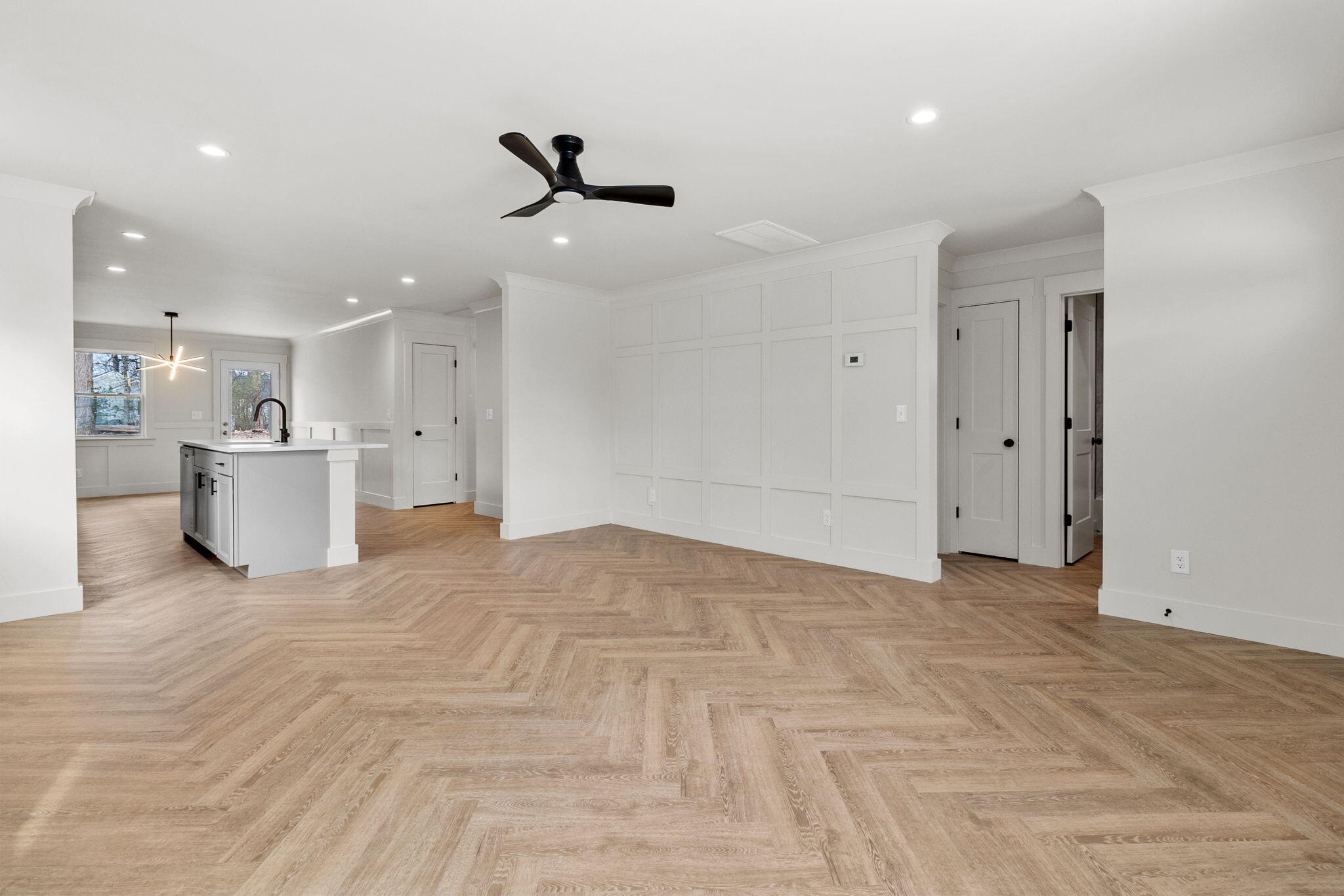 119 North Moore Road Chattanooga, TN 37411 - Photo 8 of 37 Beautiful chevron floors