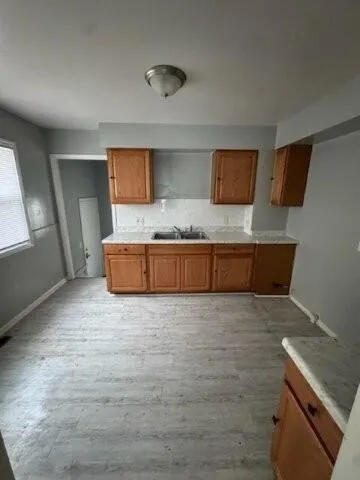 $1,250 | 7501 Lamphere, Detroit, MI 48239