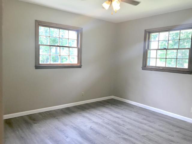 114 Oak Hill Road Clinton, TN 37716 - Photo 13 of 28 Bedroom 1
