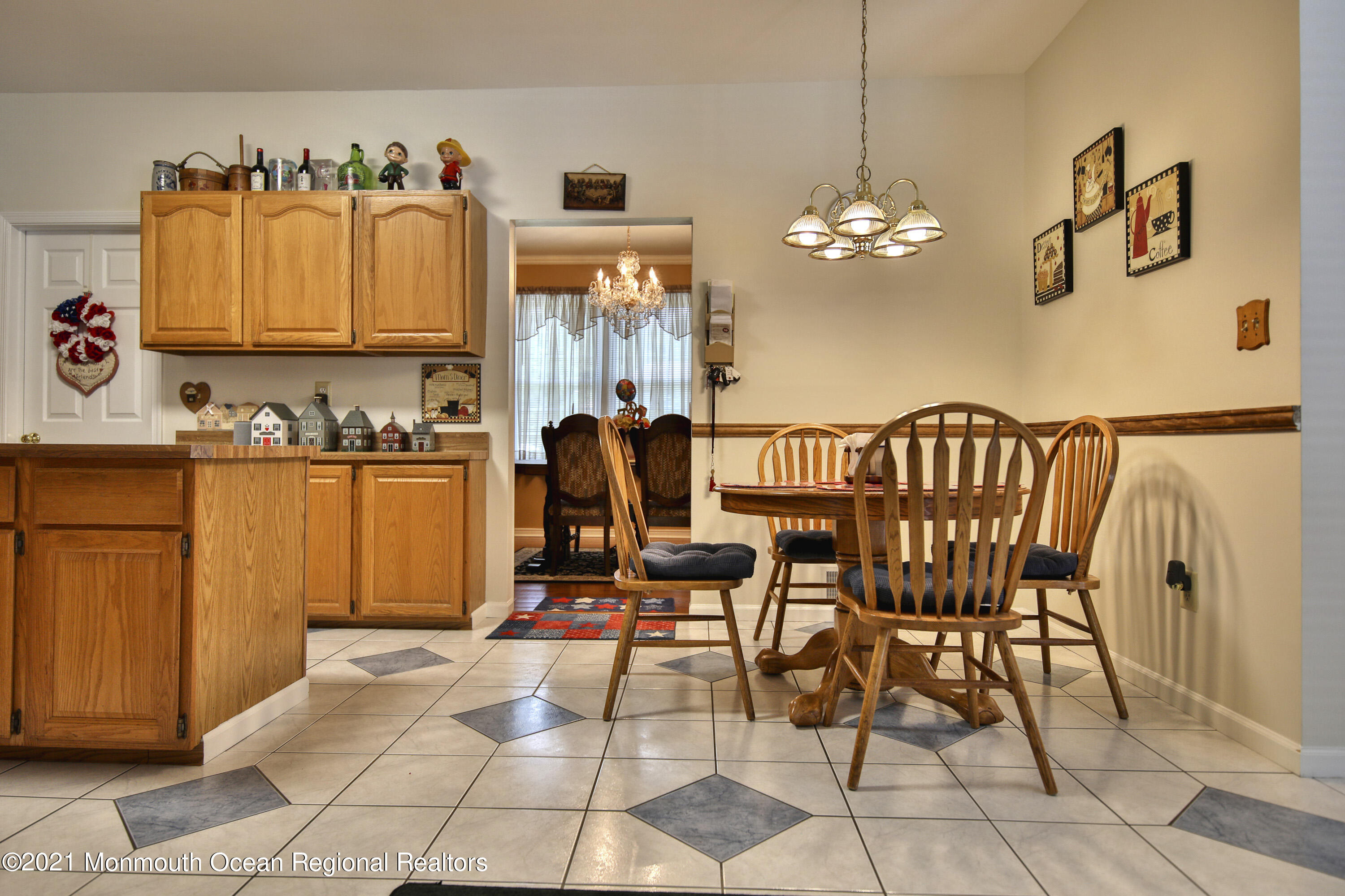 10 Rue Monet Jackson, NJ 08527 - Photo 8 of 30 a view of a dining room with furniture