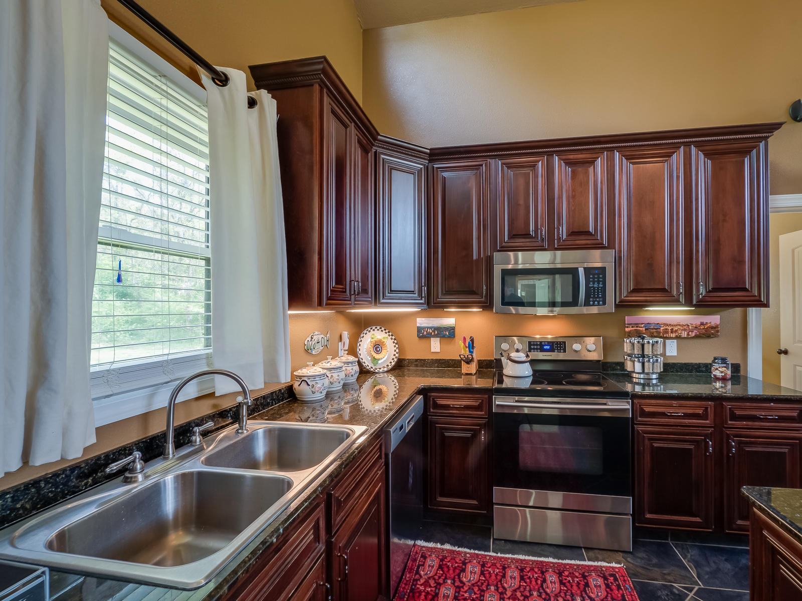 10400 Mullins Cove Road Whitwell, TN 37397 - Photo 23 of 31 All Appliances Remain.
