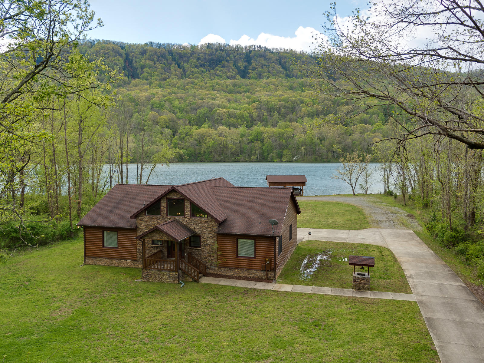 10400 Mullins Cove Road Whitwell, TN 37397 - Photo 30 of 31 View of Front.