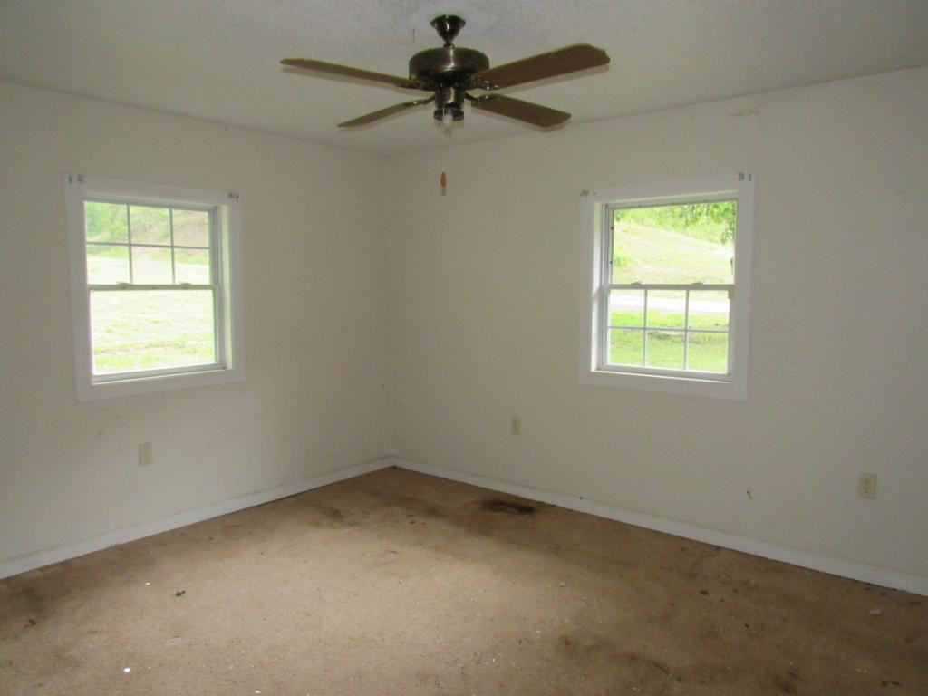 207 Reesor Hollow Road Church Hill, TN 37642 - Photo 8 of 21 Photo 8