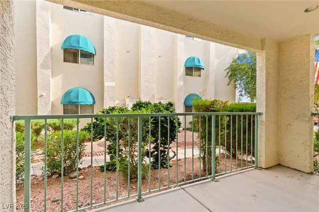 $119,900 | 3550 Bay Sands Drive, Unit 1029, Laughlin, NV 89029