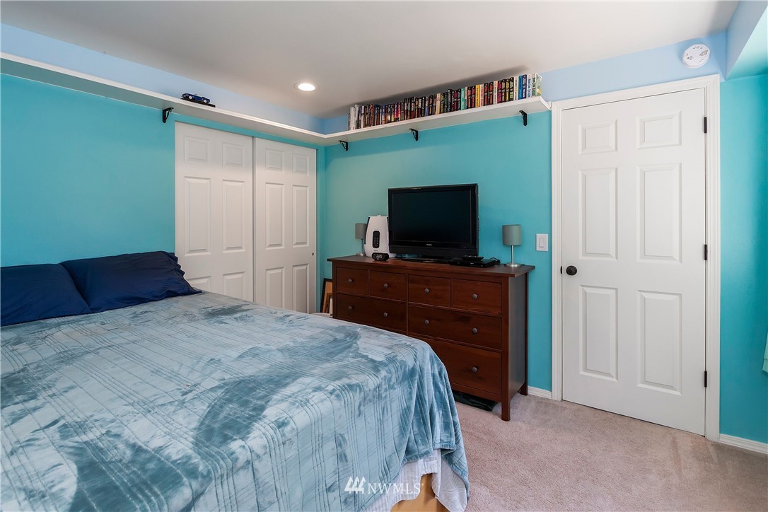 1310 Southwest Station Circle Road Port Orchard, WA 98367 - Photo 26 of 40 Gallery Image 26