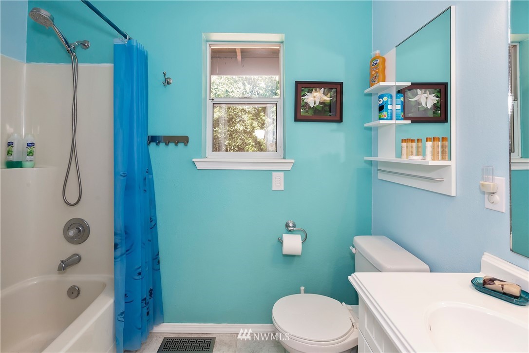1310 Southwest Station Circle Road Port Orchard, WA 98367 - Photo 32 of 40 Gallery Image 32