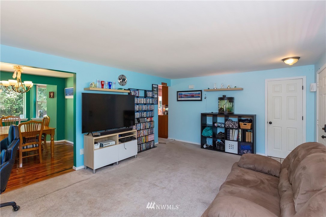 1310 Southwest Station Circle Road Port Orchard, WA 98367 - Photo 5 of 40 Gallery Image 5
