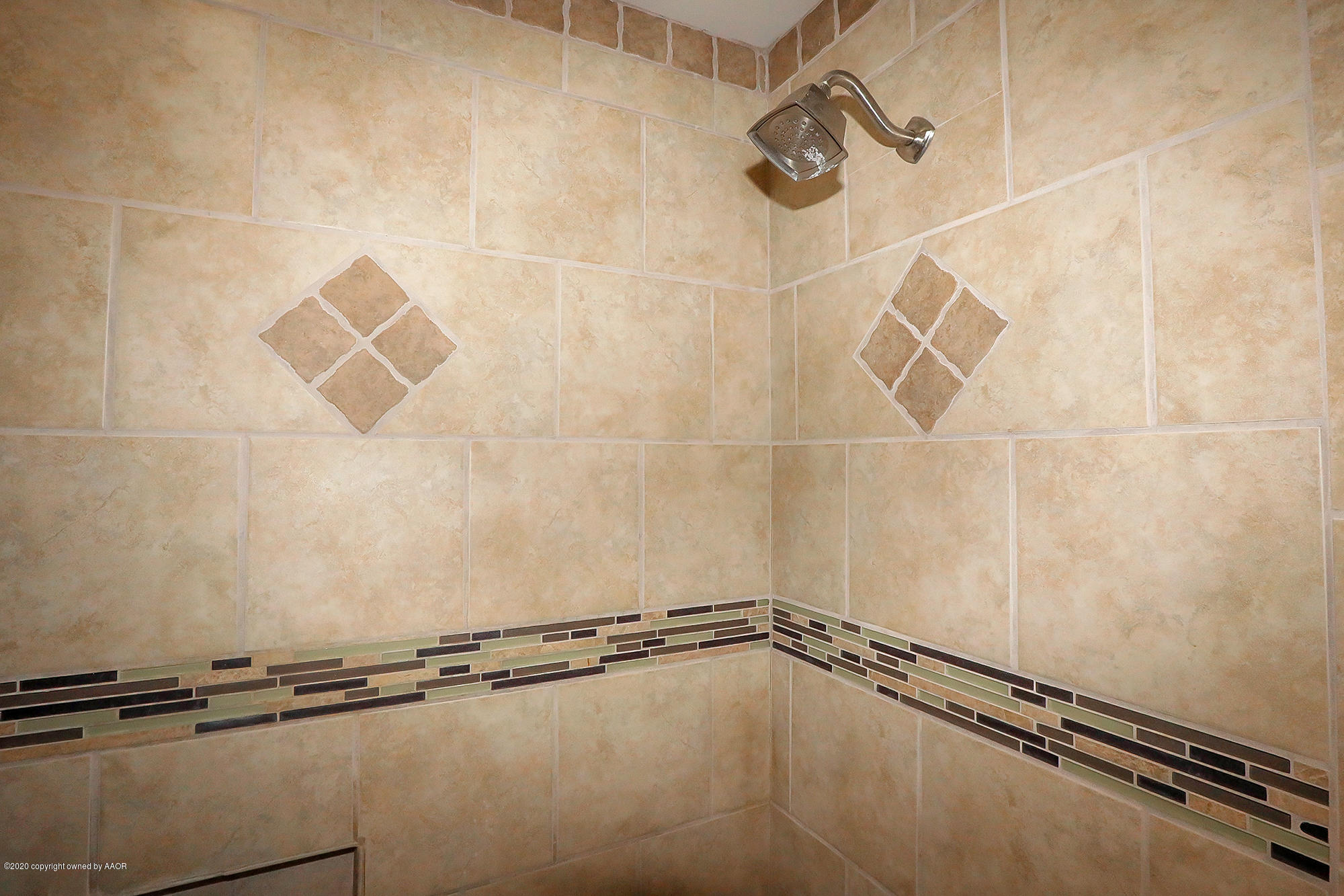 3703 Kingston Road Amarillo, TX 79109 - Photo 14 of 37 Bathroom Shower